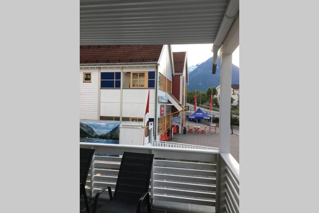 Balestrand Fjordapartments Holmen 19A Exteriör bild