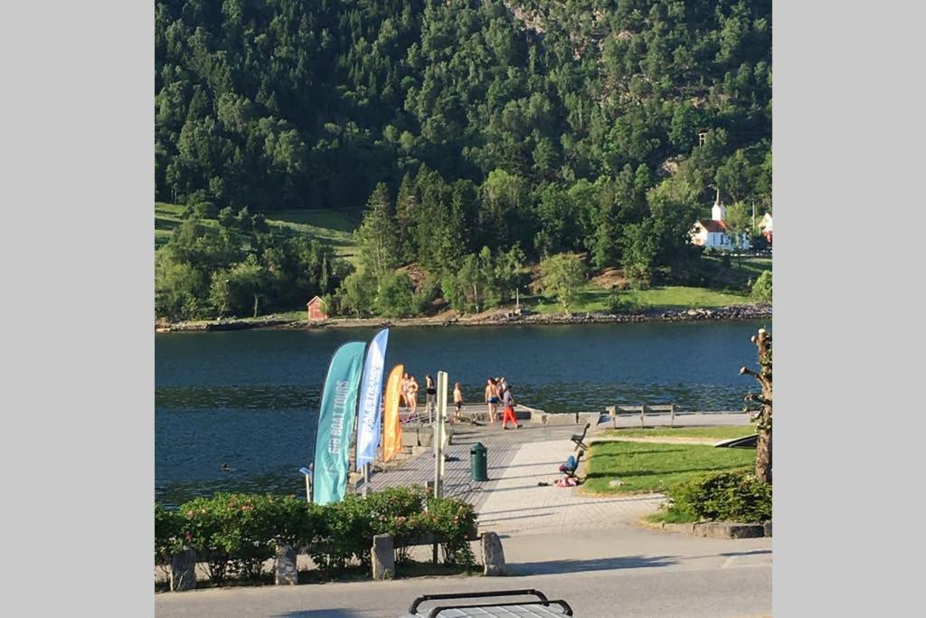 Balestrand Fjordapartments Holmen 19A Exteriör bild