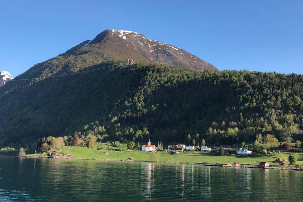 Balestrand Fjordapartments Holmen 19A Exteriör bild
