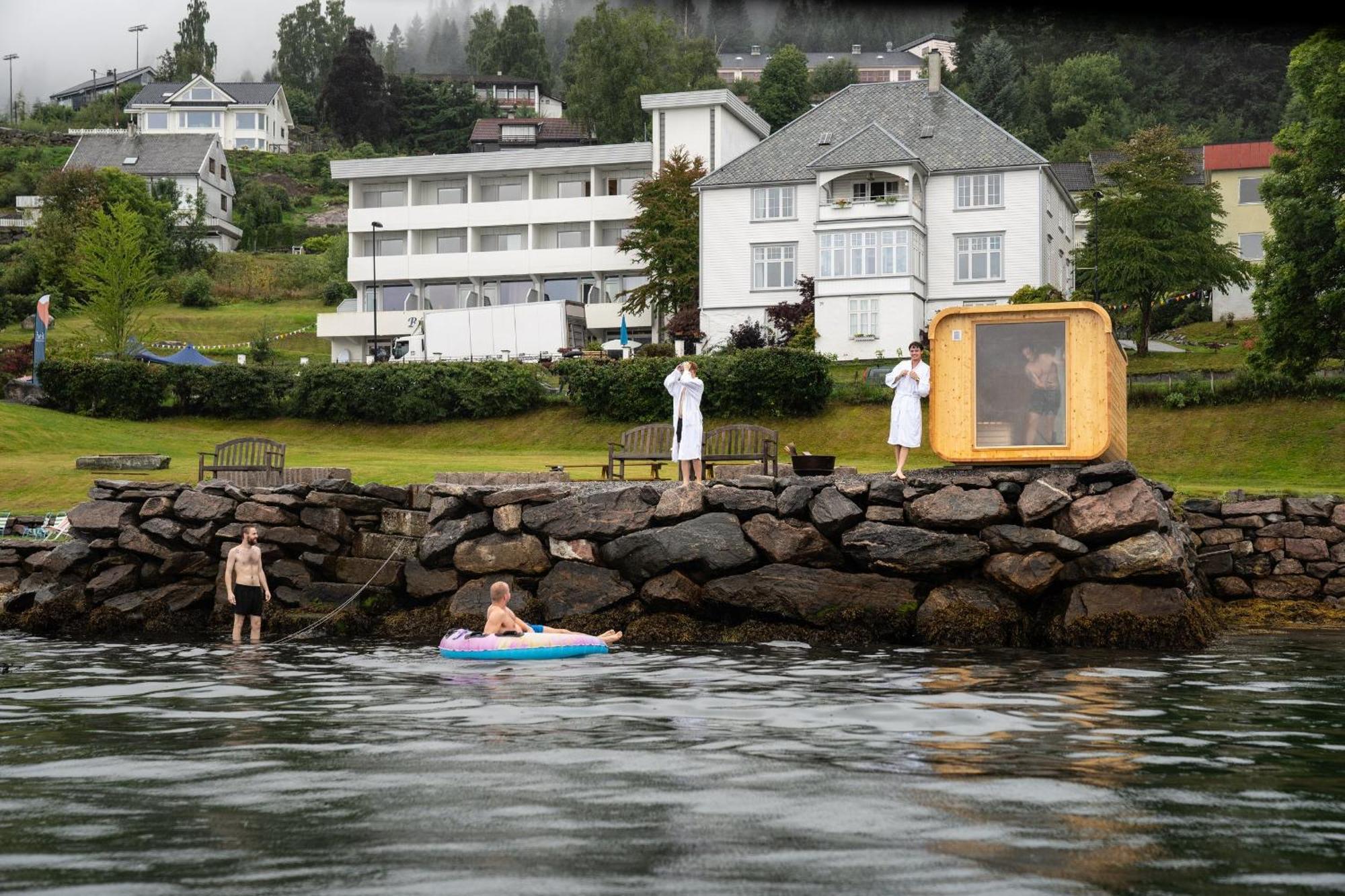 Balestrand Fjordapartments Holmen 19A Exteriör bild